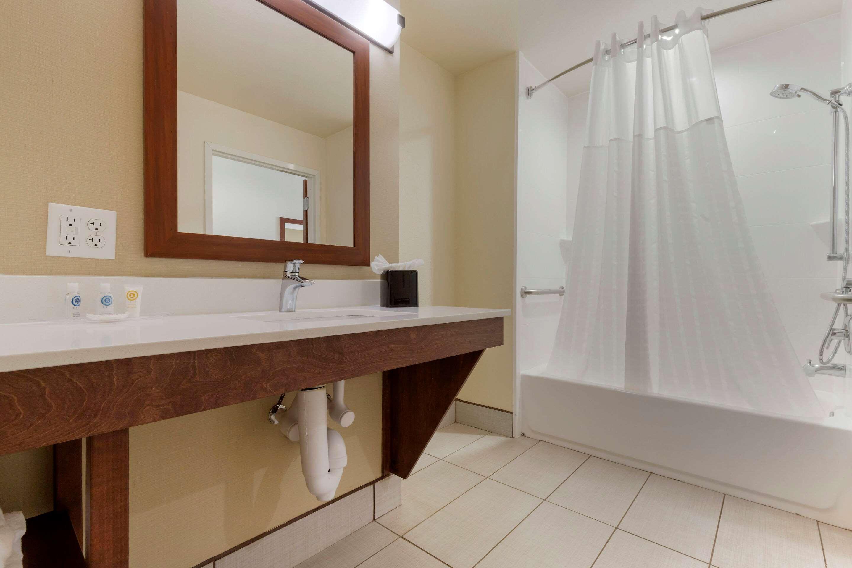 Comfort Suites Greenville South Piedmont Eksteriør bilde