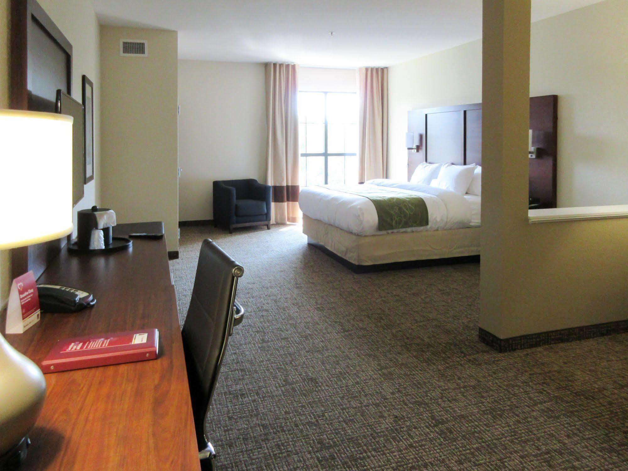 Comfort Suites Greenville South Piedmont Eksteriør bilde